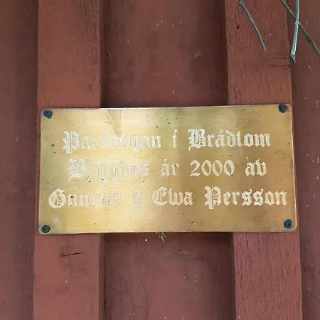 Bradtom Slusscafe & Stugor-3